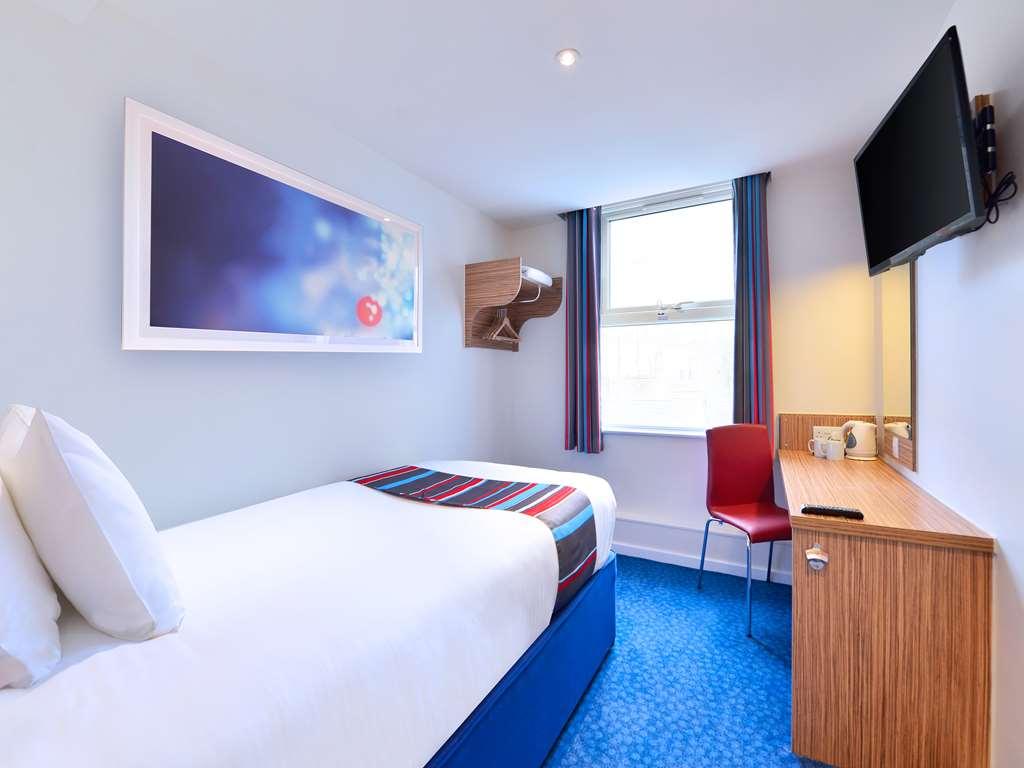 Travelodge Farringdon Londres Habitación foto